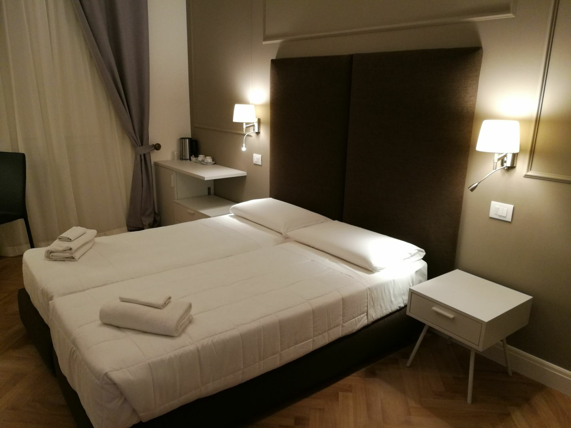 Daphne Guest House Firenze Esterno foto